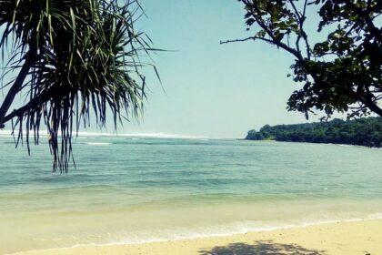 Pantai Sayang Heulang