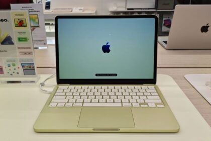 MacBook Neo