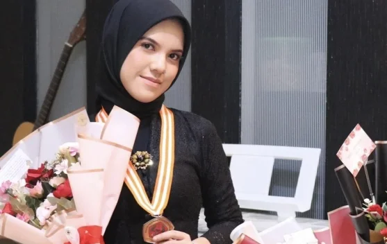 Nadira Az-Zahra,